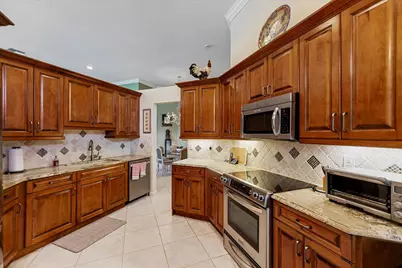 4663 Carlton Golf Drive, Lake Worth, FL 33449 - Photo 10