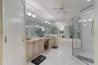4663 Carlton Golf Drive, Lake Worth, FL 33449 - Photo 20