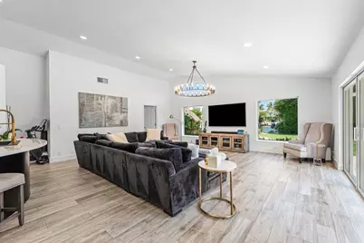 7700 NE Spanish Trail Court, Boca Raton, FL 33487 - Photo 10