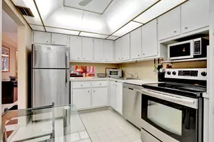 2951 NW 46th Ave, Lauderdale Lakes, FL 33313 - Photo 10