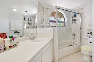 15499 N Miami Lakeway N, Miami Lakes, FL 33014 - Photo 24