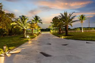 19361 W Sycamore Dr, Loxahatchee, FL 33470 - Photo 8