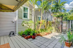 42 Palm Square, Delray Beach, FL 33483 - Photo 28