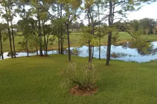 1807 Palm Beach Trace Dr, Royal Palm Beach, FL 33411 - Photo 4