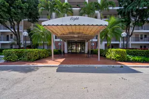 3050 N Palm Aire Dr, Pompano Beach, FL 33069 - Photo 8