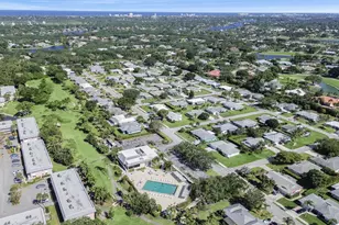 18390 SE Courtview Cir, Jupiter, FL 33469 - Photo 16