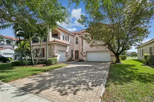 694 Cresta Cir, West Palm Beach, FL 33413 - Photo 2