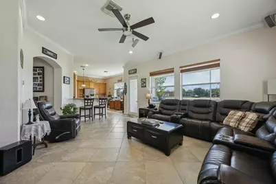 694 Cresta Circle, West Palm Beach, FL 33413 - Photo 14