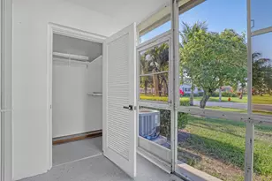 2894 Crosley Dr E, West Palm Beach, FL 33415 - Photo 26