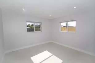214 SW 3rd St, Boca Raton, FL 33432 - Photo 24