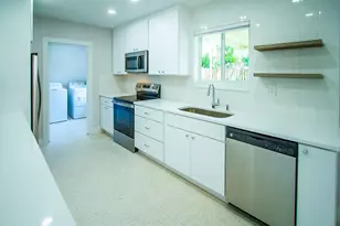214 SW 3rd St, Boca Raton, FL 33432 - Photo 8