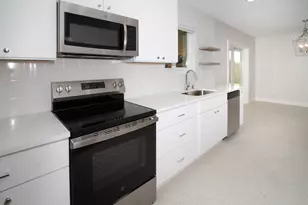 214 SW 3rd St, Boca Raton, FL 33432 - Photo 10