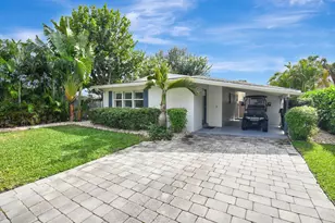 14 NE 5th St, Delray Beach, FL 33444 - Photo 2