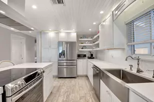 14 NE 5th St, Delray Beach, FL 33444 - Photo 10