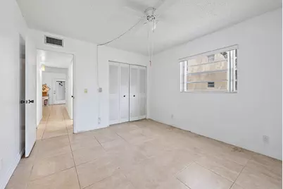 869 Flanders S, Delray Beach, FL 33484 - Photo 6