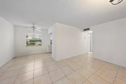 869 Flanders S, Delray Beach, FL 33484 - Photo 2