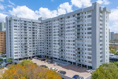 137 Golden Isles Drive #501, Hallandale Beach, FL 33009 - Photo 42