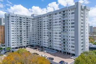 137 Golden Isles Dr, Hallandale Beach, FL 33009 - Photo 42
