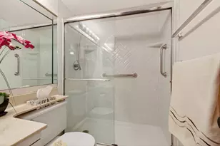 2070 Guildford D, Boca Raton, FL 33434 - Photo 30