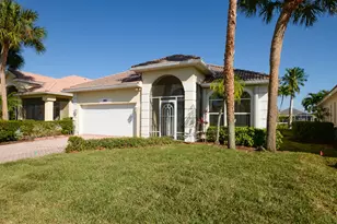 600 NW Lambrusco Dr, Port Saint Lucie, FL 34986 - Photo 2