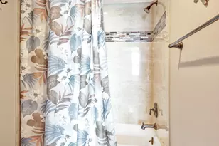 301 Lake Shore Dr, West Palm Beach, FL 33403 - Photo 18