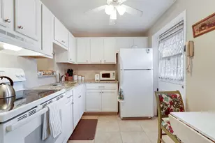 2223 NE 1st Ct, Boynton Beach, FL 33435 - Photo 4