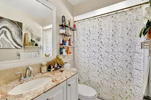 566 SE Floresta Dr, Port Saint Lucie, FL 34983 - Photo 18