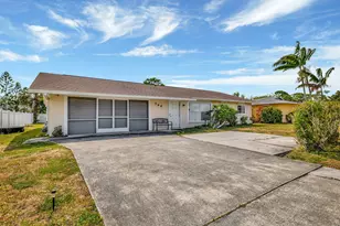 566 SE Floresta Dr, Port Saint Lucie, FL 34983 - Photo 1