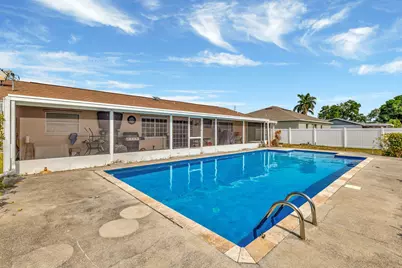 566 SE Floresta Drive, Port Saint Lucie, FL 34983 - Photo 6