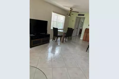 457 Flanders J #457, Delray Beach, FL  - Photo 4