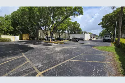 7020 W Commercial Boulevard, Lauderhill, FL  - Photo 14
