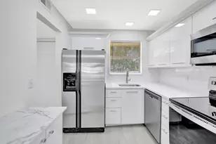 2750 Sunrise Lakes Dr W, Sunrise, FL 33322 - Photo 4