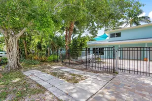 300 SE 7th Ave, Delray Beach, FL 33483 - Photo 2