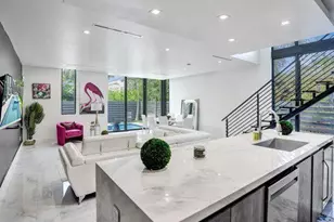 2514 NE 21st St, Fort Lauderdale, FL 33305 - Photo 1