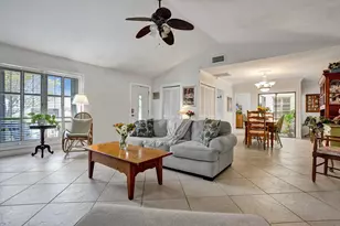 894 Camino Gardens Ln, Boca Raton, FL 33432 - Photo 4