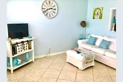 107 Sheffield E, West Palm Beach, FL 33417 - Photo 2