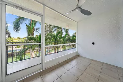 109 Paradise Harbour Boulevard #307, North Palm Beach, FL 33408 - Photo 4