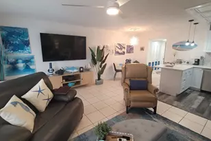 201 Kent L, West Palm Beach, FL 33417 - Photo 2