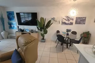 201 Kent L, West Palm Beach, FL 33417 - Photo 4