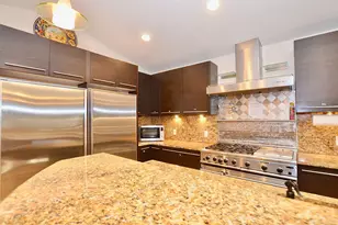 283 NE Sagamore Terrace, Port Saint Lucie, FL 34983 - Photo 4