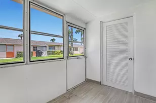 2747 Dudley Dr E, West Palm Beach, FL 33415 - Photo 22