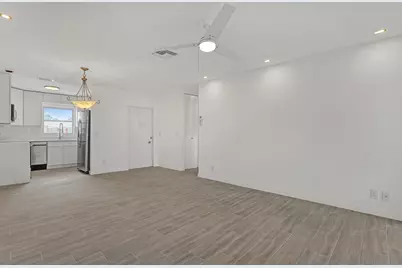 2747 Dudley Drive E #D, West Palm Beach, FL 33415 - Photo 10