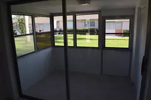 2747 Dudley Dr E, West Palm Beach, FL 33415 - Photo 24