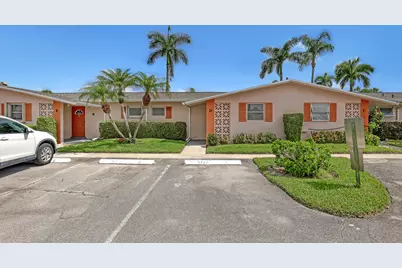 2747 Dudley Drive E #D, West Palm Beach, FL 33415 - Photo 2