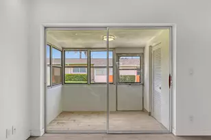 2747 Dudley Dr E, West Palm Beach, FL 33415 - Photo 20