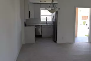 2747 Dudley Dr E, West Palm Beach, FL 33415 - Photo 12