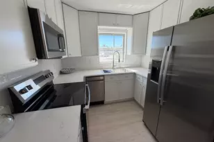 2747 Dudley Dr E, West Palm Beach, FL 33415 - Photo 18