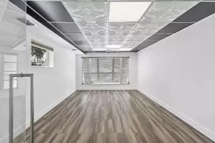 215 NW 3rd St, Boynton Beach, FL 33435 - Photo 4