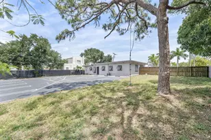 215 NW 3rd St, Boynton Beach, FL 33435 - Photo 22