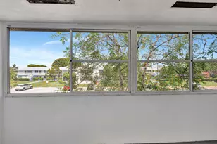 110 Dorchester E, West Palm Beach, FL 33417 - Photo 16